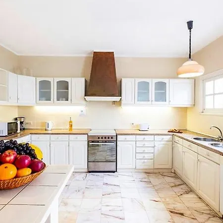 Дом отдыха Sunset House Албуфейра